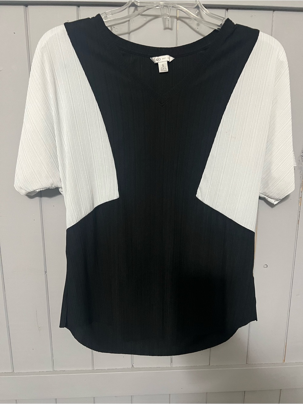 Eloquii Black and White Short Sleeve Colorblock Tee